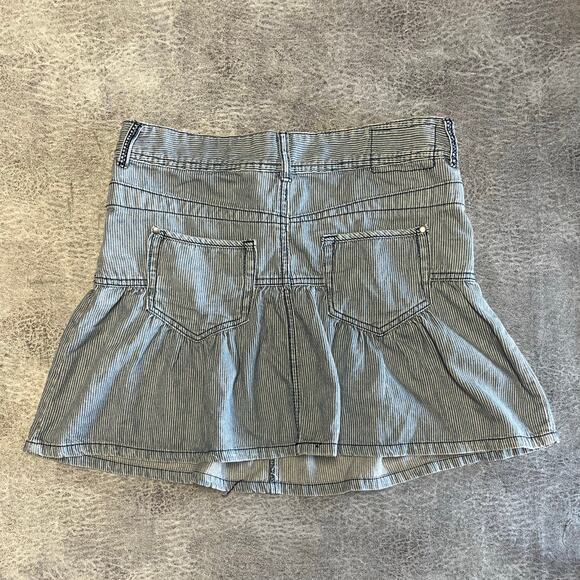 Pinstripe Mini Pleated H&M Skirt - Picture 7 of 7